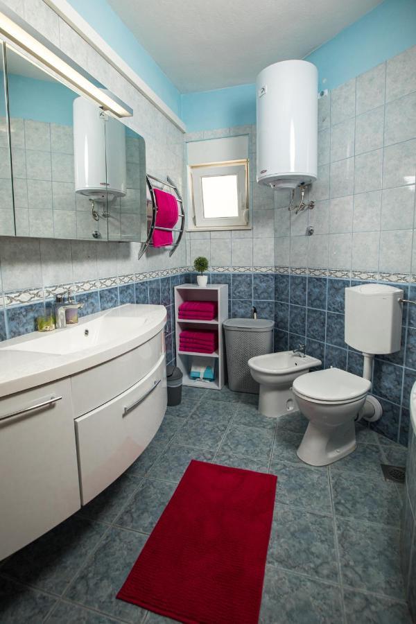 Apartman DMT Kastela Dış mekan fotoğraf